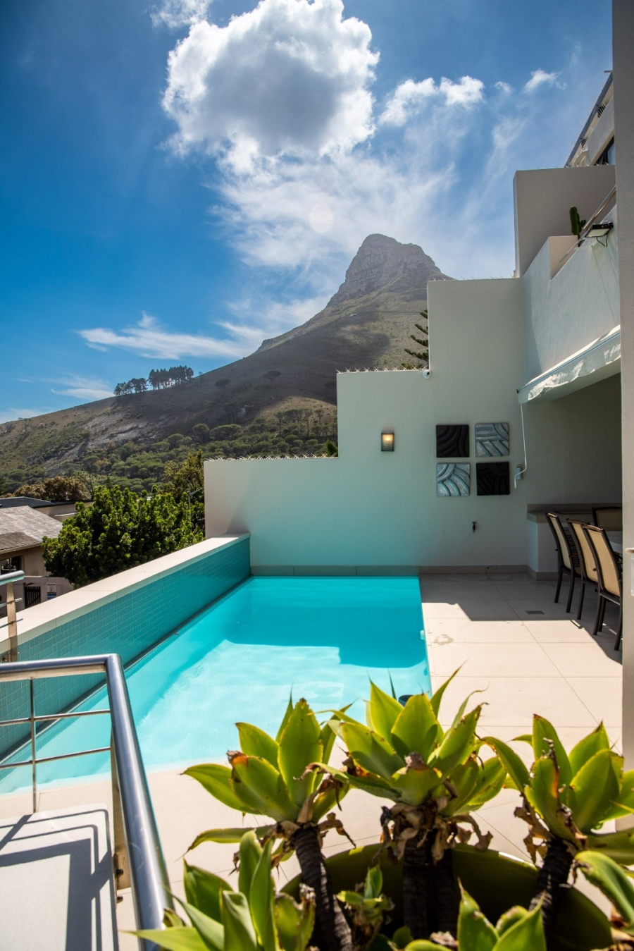 To Let 4 Bedroom Property for Rent in Camps Bay Western Cape